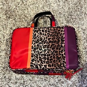 Women’s makeup bag